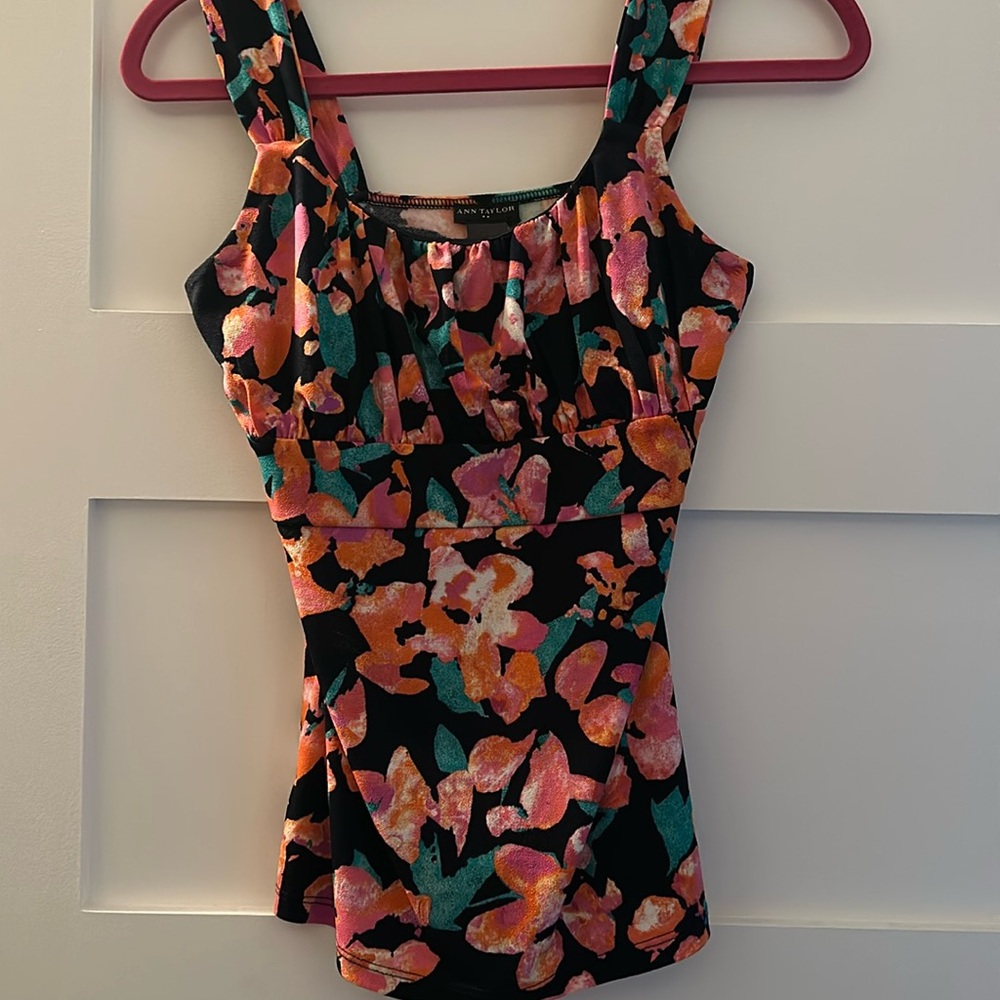 Ann Taylor floral tank